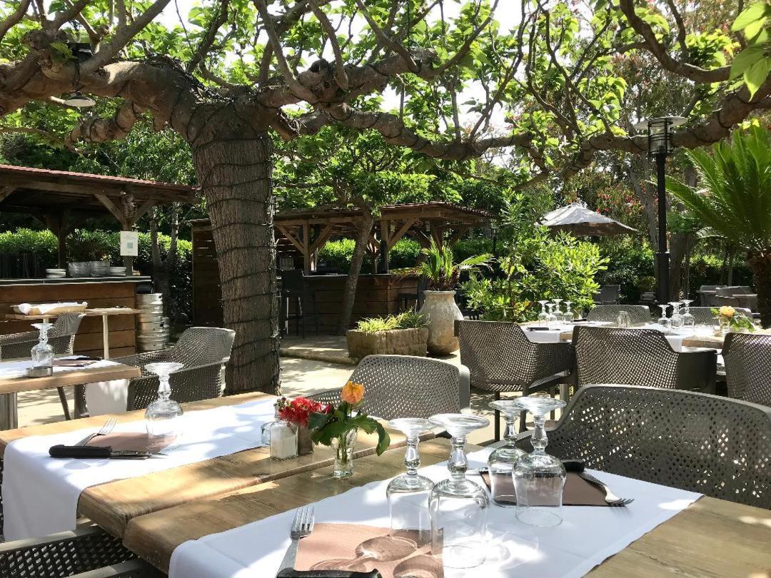 Hotel Restaurant Les Chasseurs Marine de Pietracorbara Ngoại thất bức ảnh